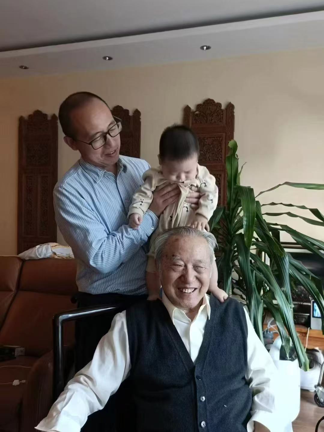 20251019112656365.jpg 微信图片_20251019112624.jpg